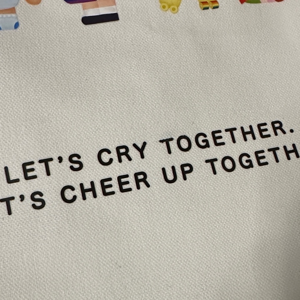 Pop Mart Crybaby Cheer Up, Baby tote bag - Picture 5 of 6